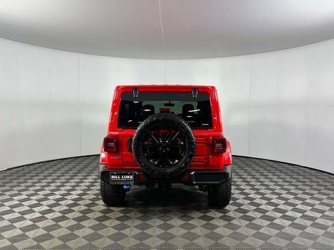 Used 2023 Jeep Wrangler Unlimited Sahara w/ Cold Weather Group image 10