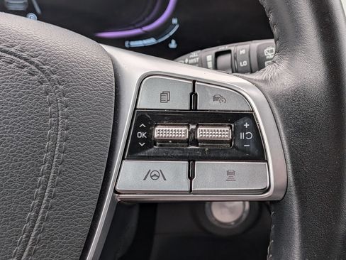 Used 2025 Kia Telluride S FWD image 19