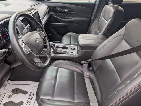 Used 2023 Chevrolet Traverse RS w/ LPO, Floor Liner Package FWD image 12