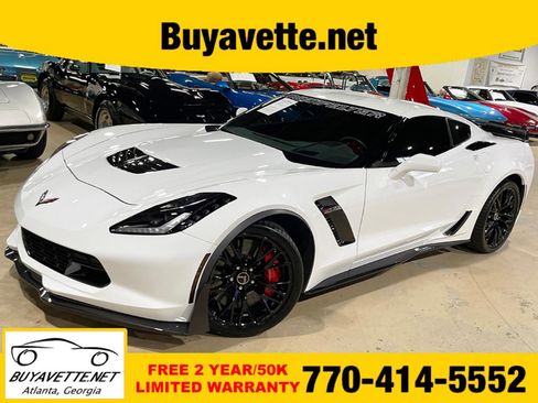 Used 2015 Chevrolet Corvette Z06 w/ Z07 Performance Package image 1