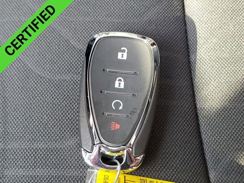 Used 2022 Chevrolet Trax LT w/ LT Convenience Package image 37