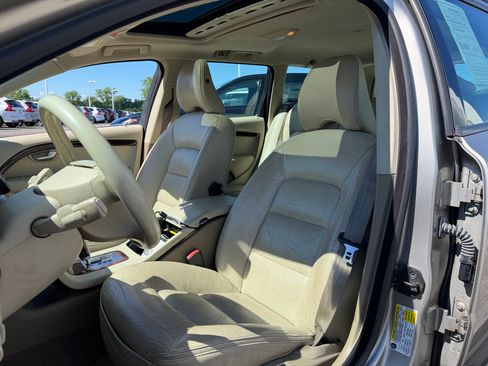 Used 2008 Volvo XC70 3.2 AWD/4WD image 8