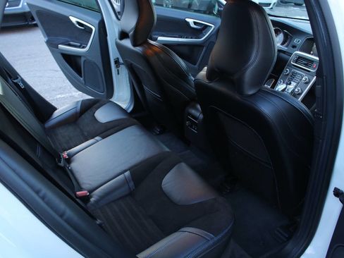 Used 2018 Volvo V60 T6 Polestar image 14