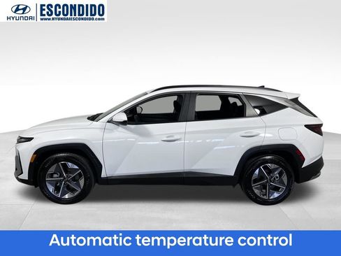Certified 2025 Hyundai Tucson SEL image 2