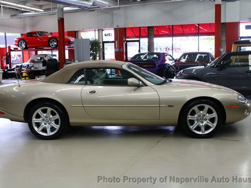 Used 2002 Jaguar XK8 Convertible RWD image 55
