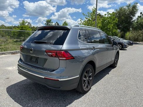 Used 2024 Volkswagen Tiguan SE image 9