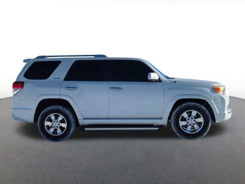 Used 2013 Toyota 4Runner SR5 image 7
