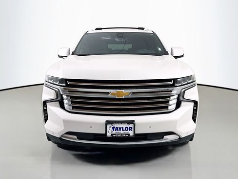 Used 2022 Chevrolet Suburban High Country w/ Max Trailering Package AWD/4WD image 2