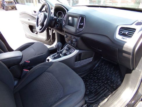 Used 2020 Jeep Compass Sport AWD/4WD image 20