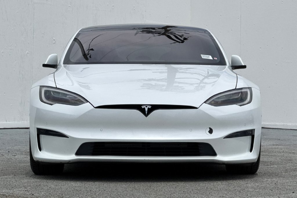 Used 2022 Tesla Model S AWD/4WD image 8