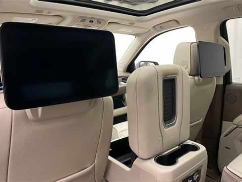 Certified 2021 GMC Yukon Denali w/ Denali Ultimate Package image 35