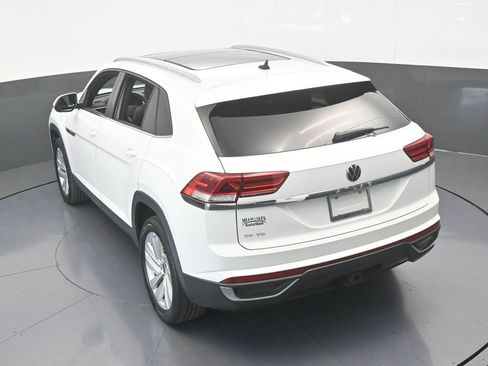 Used 2021 Volkswagen Atlas Cross Sport SE w/ Panoramic Sunroof Package image 54