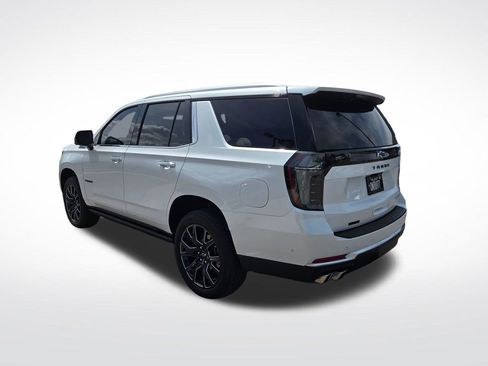 Used 2025 Chevrolet Tahoe High Country AWD/4WD image 4
