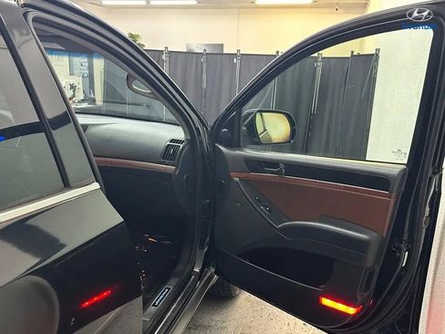 Used 2012 Hyundai Veracruz Limited FWD image 20