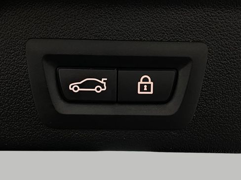 Certified 2022 BMW X5 xDrive40i image 8