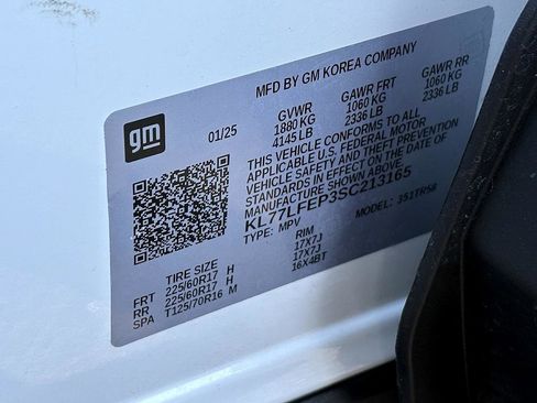 Used 2025 Chevrolet Trax LS image 26