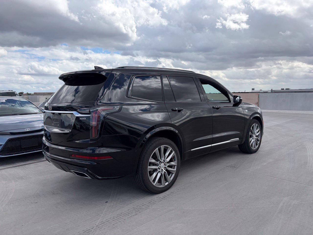Used 2020 Cadillac XT6 Sport AWD/4WD image 2