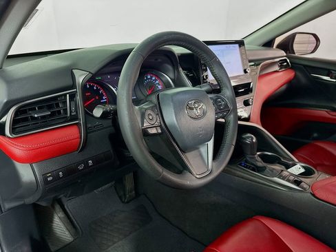Used 2021 Toyota Camry XSE FWD image 9