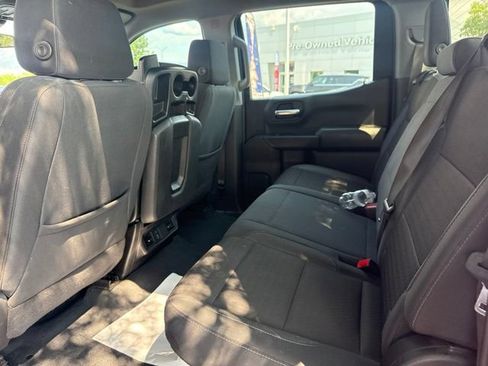 Used 2025 Chevrolet Silverado 1500 Custom w/ LPO, Dark Essentials Package RWD image 8