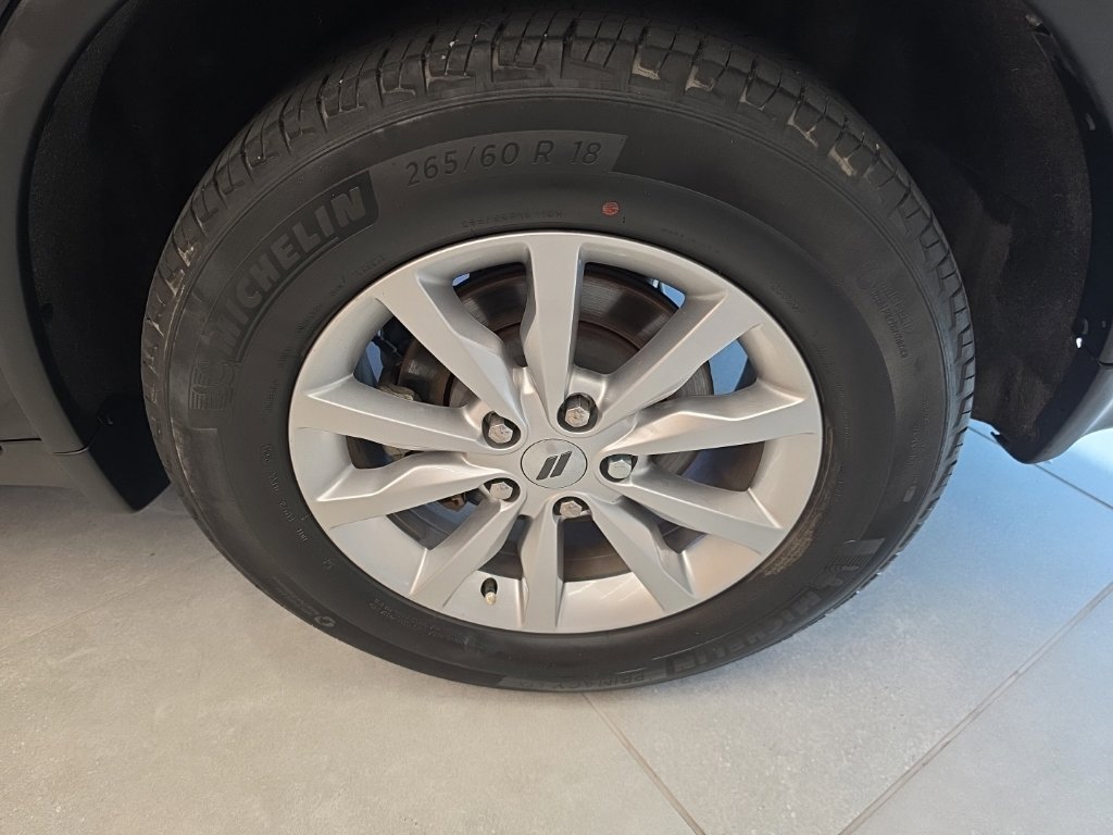 Used 2024 Dodge Durango SXT w/ 3rd Row Seating Group RWD image 56