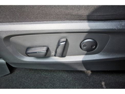 Used 2024 Nissan Pathfinder SV w/ SV Premium Package image 29