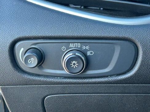 Used 2023 Chevrolet Malibu LT image 24