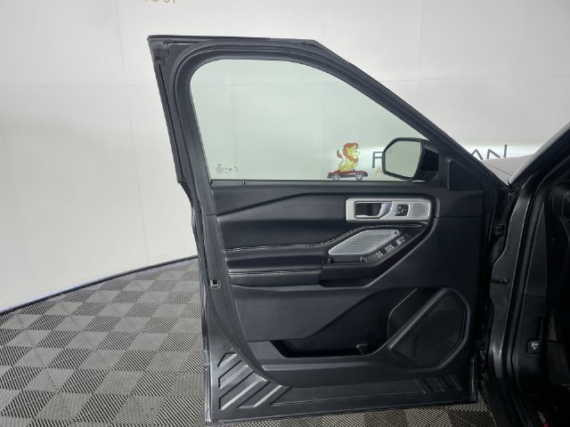 Used 2020 Ford Explorer ST w/ ST Street Pack AWD/4WD image 35