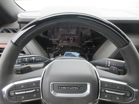 New 2026 GMC Yukon Denali w/ Denali Reserve Package image 20