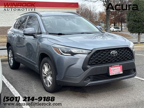 Used 2022 Toyota Corolla Cross LE image 1