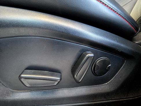 Used 2025 Ford Explorer ST-Line AWD/4WD image 24