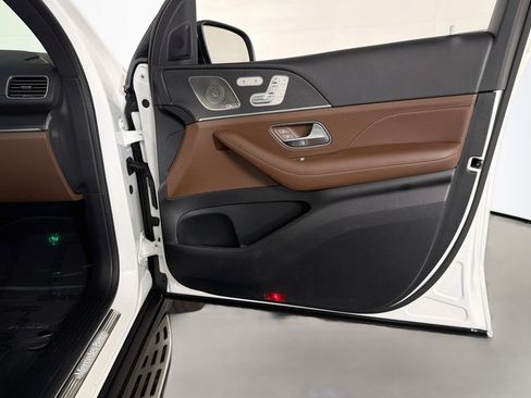 Certified 2024 Mercedes-Benz GLS 450 4MATIC image 25