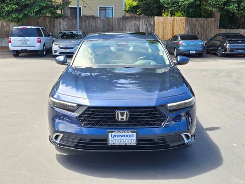 Used 2024 Honda Accord Touring image 10