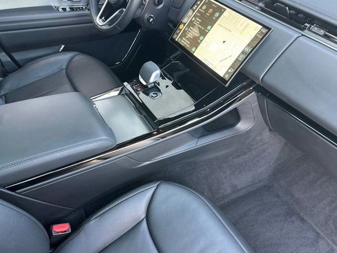 Certified 2025 Land Rover Range Rover Sport AWD/4WD image 31