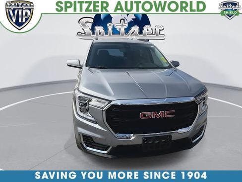 Used 2023 GMC Terrain SLE w/ Driver Convenience Package AWD/4WD image 3
