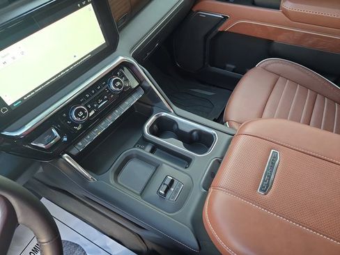 Used 2025 GMC Sierra 2500 Denali Ultimate w/ Max Trailering Package image 24