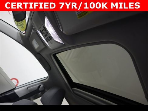 Used 2022 Toyota RAV4 XLE w/ Convenience Package image 27
