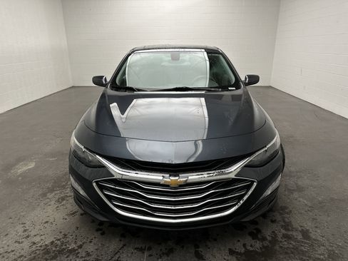 Used 2021 Chevrolet Malibu LT image 3