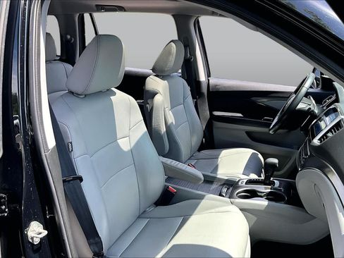 Used 2017 Honda Pilot EX-L image 9