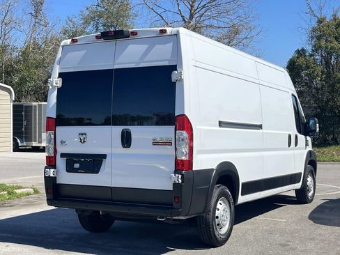 Used 2021 RAM ProMaster 2500 w/ Convenience Group image 4
