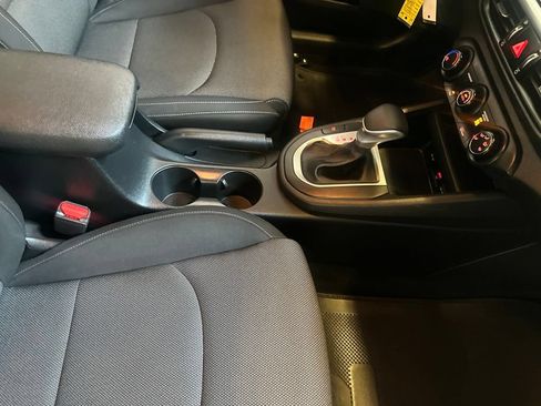 Used 2023 Kia Forte LXS FWD image 33