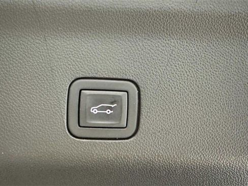 Used 2023 Chevrolet Tahoe LT w/ Luxury Package image 41