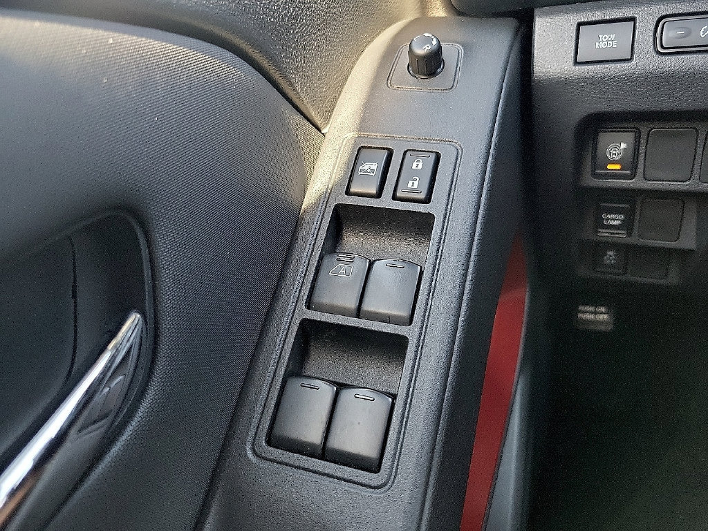 Used 2023 Nissan Frontier Pro-X w/ Technology Package RWD image 12