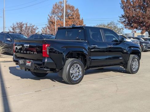 Used 2024 Toyota Tacoma Limited image 6
