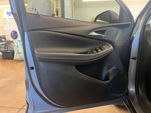 Used 2024 Buick Encore GX Preferred w/ Comfort Package AWD/4WD image 17