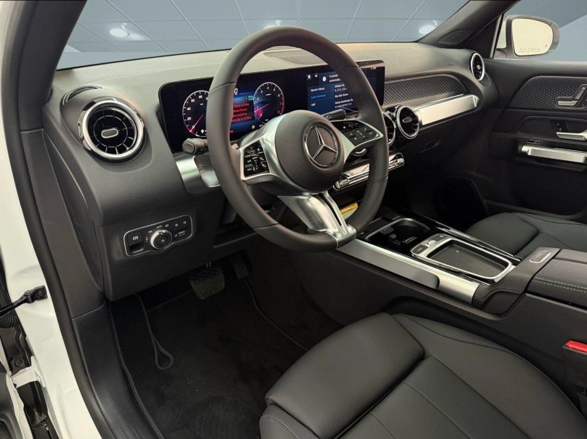 New 2026 Mercedes-Benz GLB 250 image 4