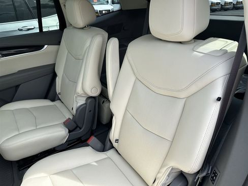 Certified 2024 Cadillac XT6 Premium Luxury AWD/4WD image 22
