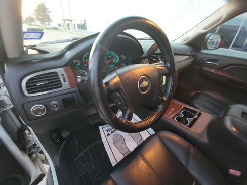 Used 2008 Chevrolet Tahoe LTZ w/ LTZ Preferred Equipment Group image 11