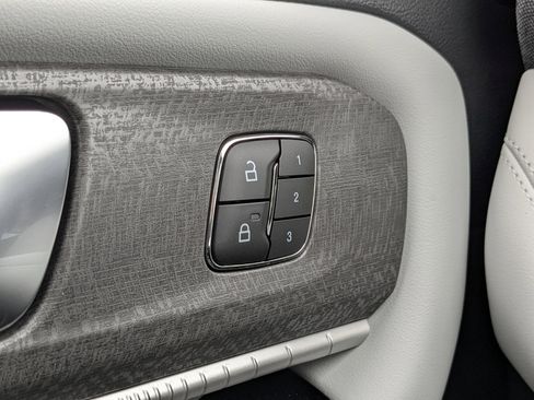 New 2026 Ford Explorer Platinum image 33