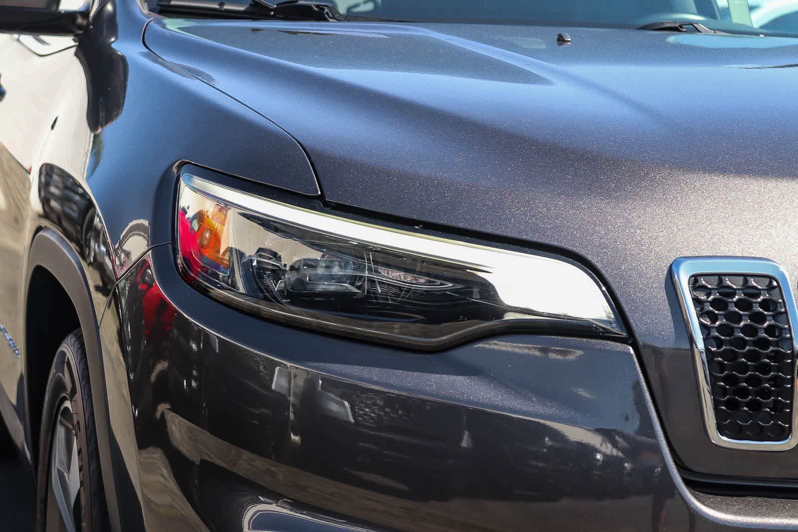 Used 2019 Jeep Cherokee Limited FWD image 8
