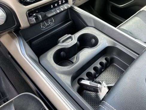 Certified 2022 RAM 1500 Laramie RWD image 25
